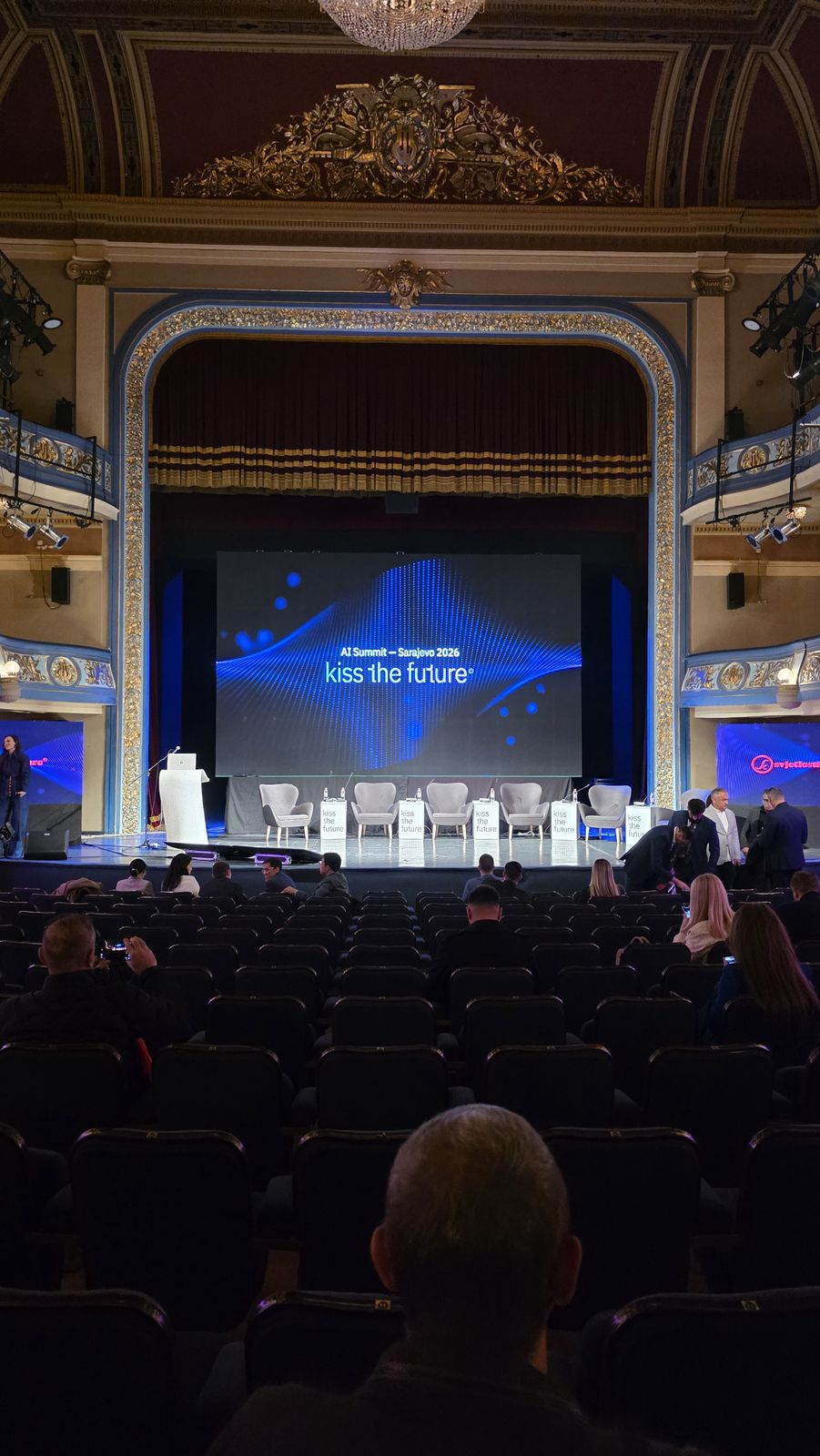 The main stage and hall of the National Theatre